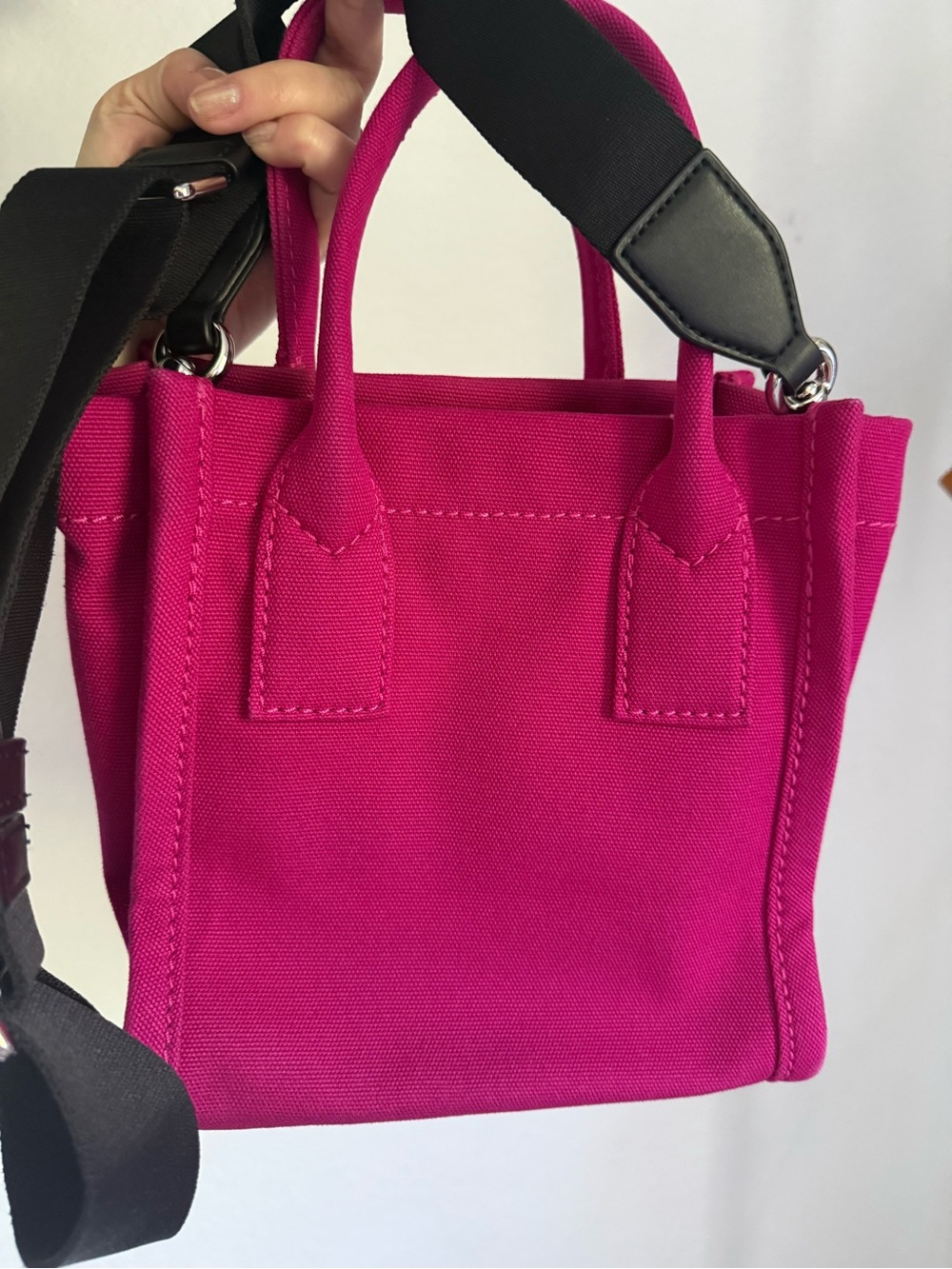 Marc Jacobs Hot Pink Canvas Mini Tote with Black Strap like new!! - Picture 5 of 8
